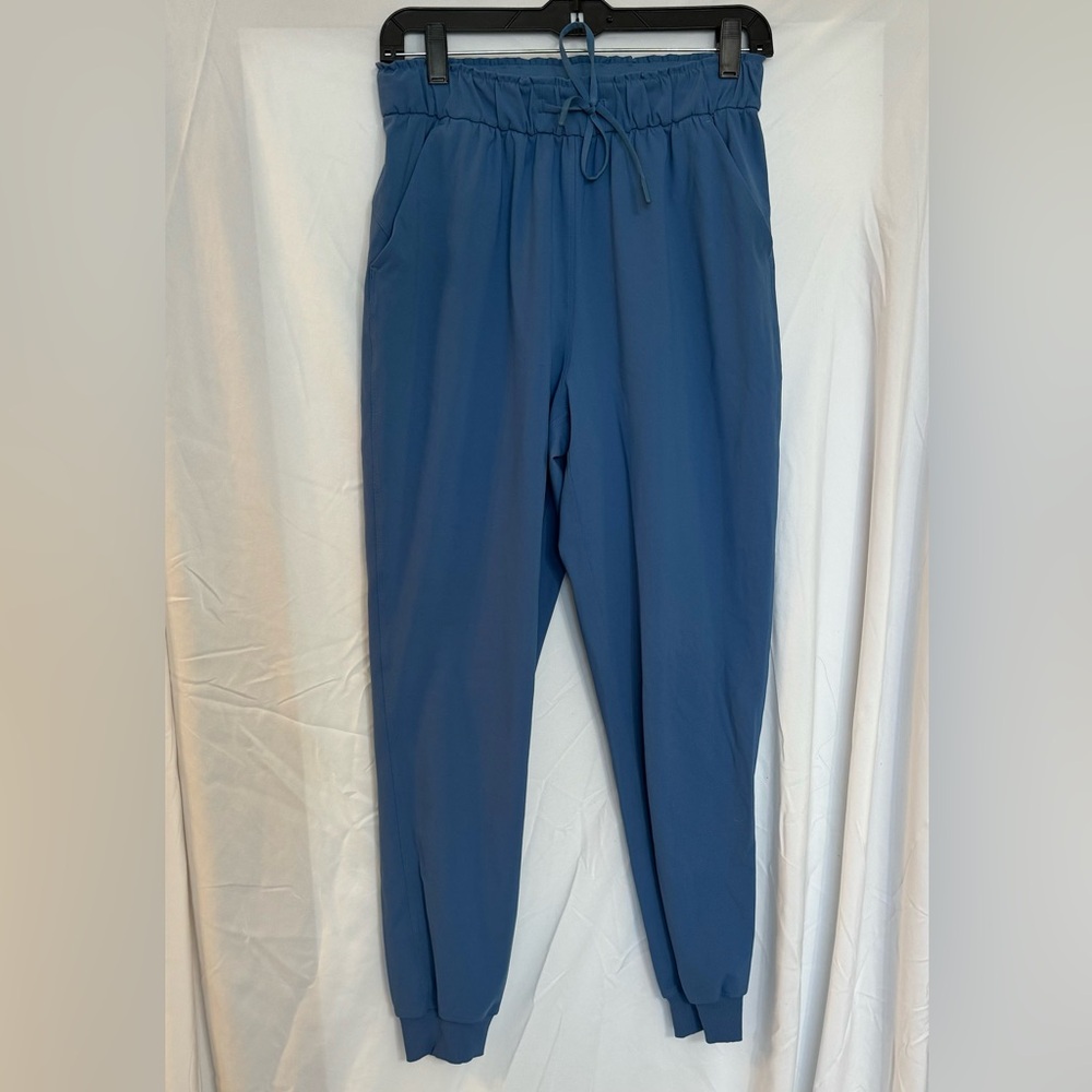 Lululemon Stretch High Rise Jogger Size 6